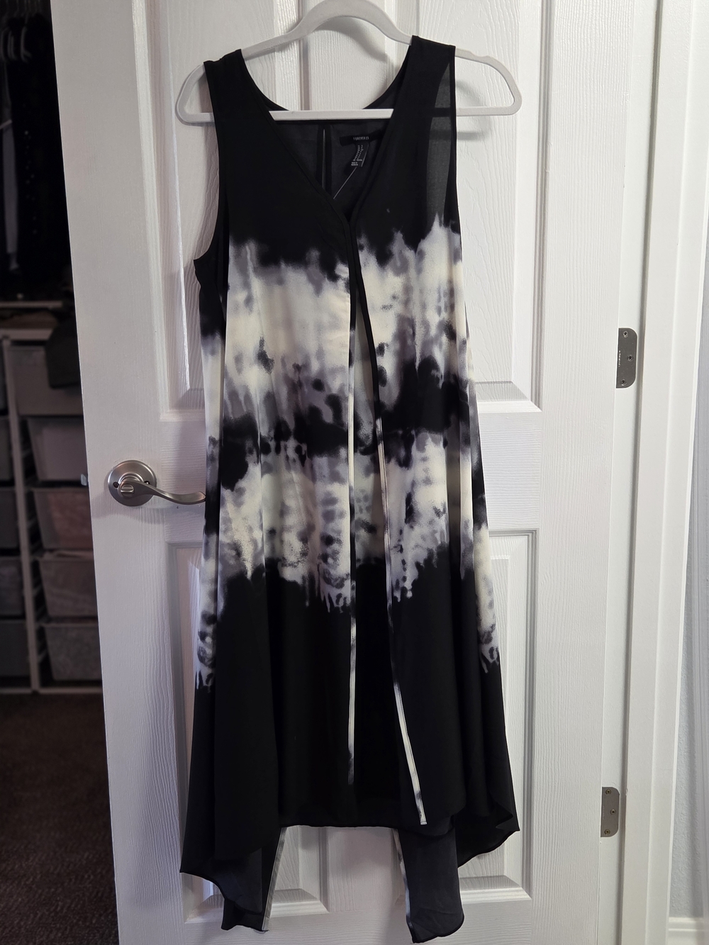 Forever 21 Black & White Tie-Dye Sleeveless High-Low Dress